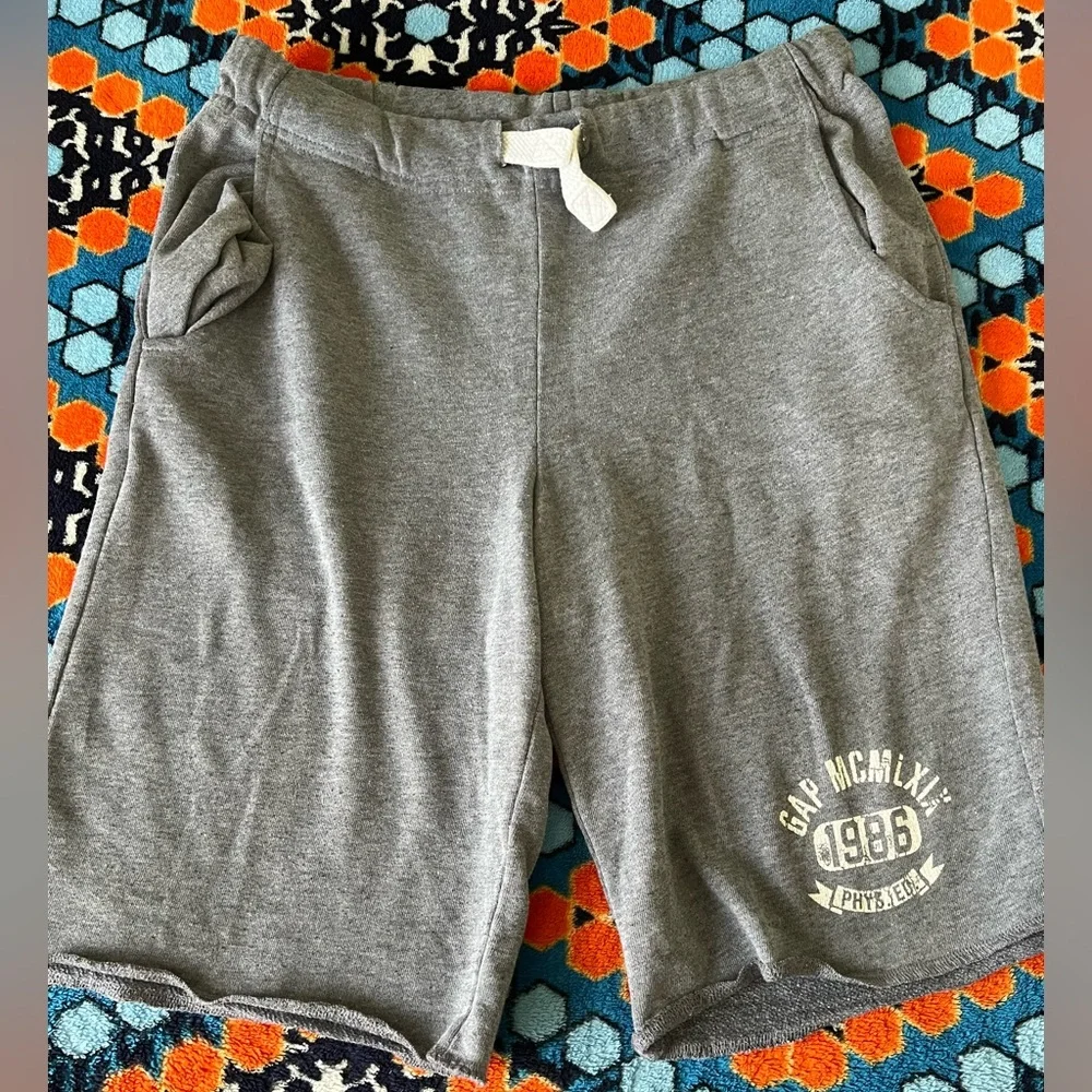 Gap Cotton Shorts Gray Grey knee length youth big boys
